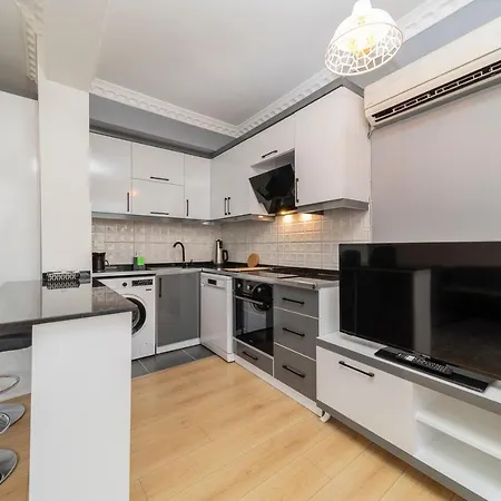 Refreshing Flat Close To Kaleici In Muratpasa Antalya