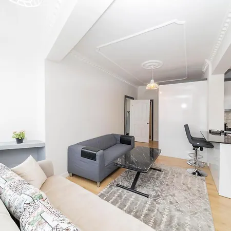 Refreshing Flat Close To Kaleici In Muratpasa Апартаменты Анталья